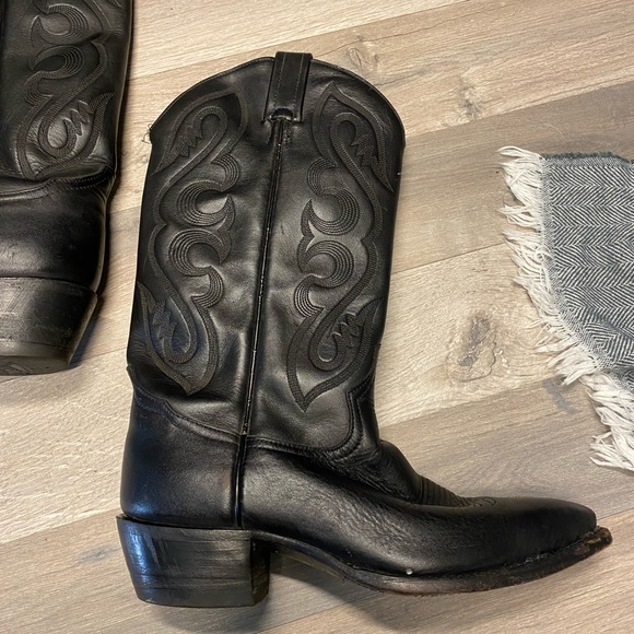 Broken In Tony Lamas, still in great shape - Picture 2 of 5